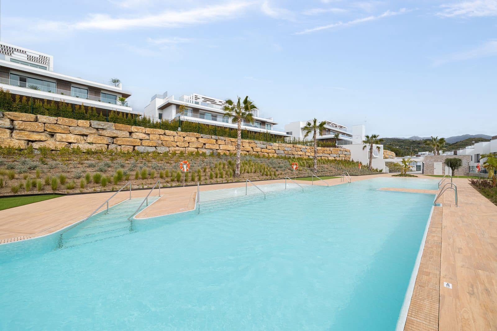 3 bedroom Penthouse for sale in Marbella - € 1,495,000 (Ref: 9812228)