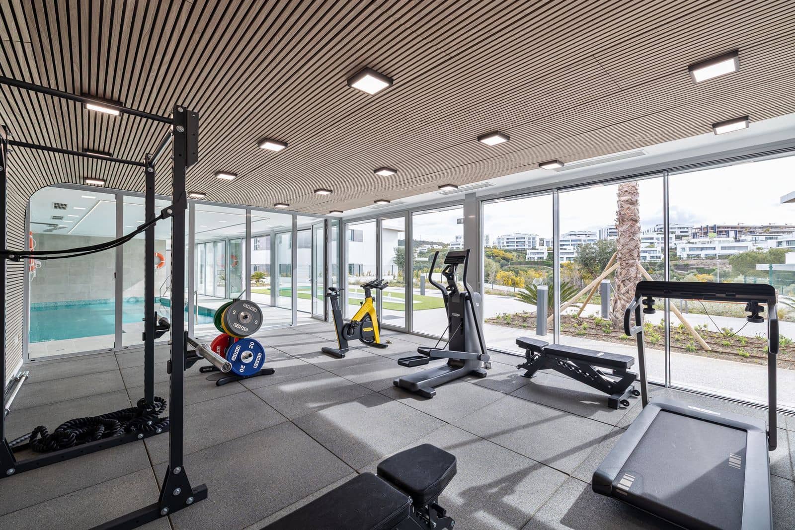 3 bedroom Penthouse for sale in Marbella - € 1,495,000 (Ref: 9812228)