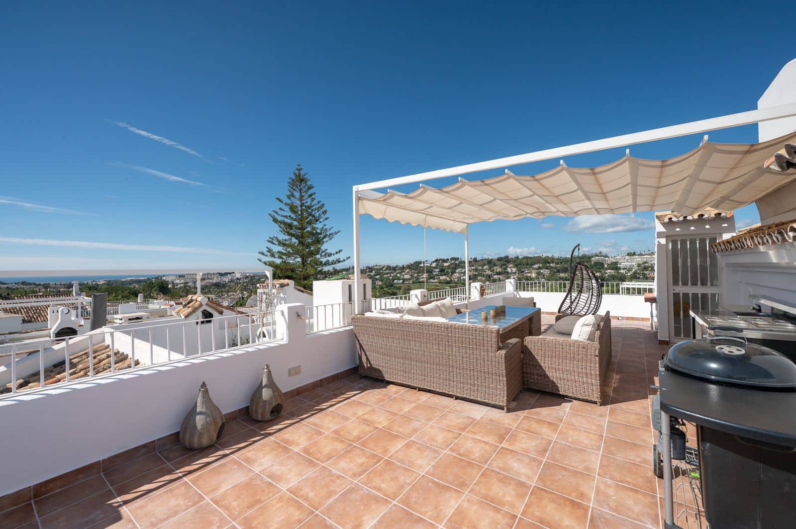3 quarto Casa em Banda para venda em Nueva Andalucia - 825 000 € (Ref: 9822505)