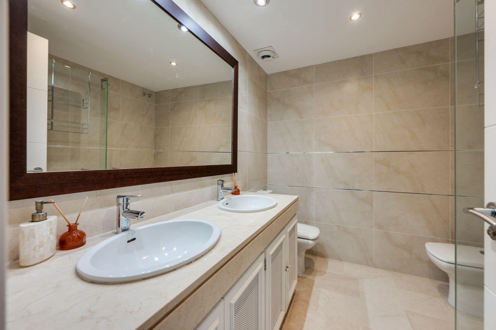 3 quarto Casa em Banda para venda em Nueva Andalucia - 825 000 € (Ref: 9822505)