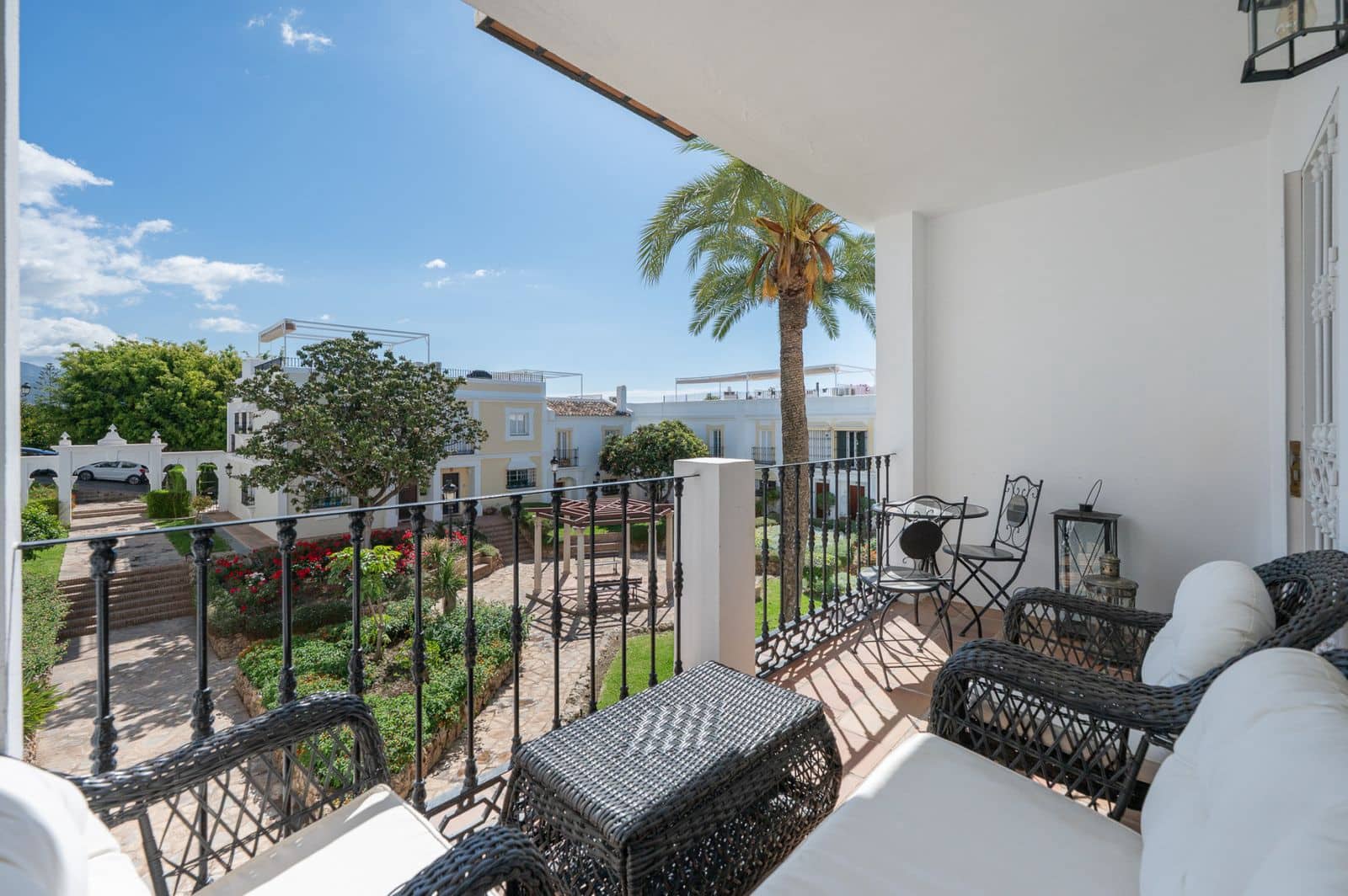3 quarto Casa em Banda para venda em Nueva Andalucia - 825 000 € (Ref: 9822505)
