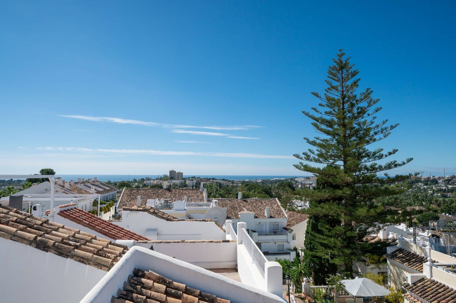 3 quarto Casa em Banda para venda em Nueva Andalucia - 825 000 € (Ref: 9822505)