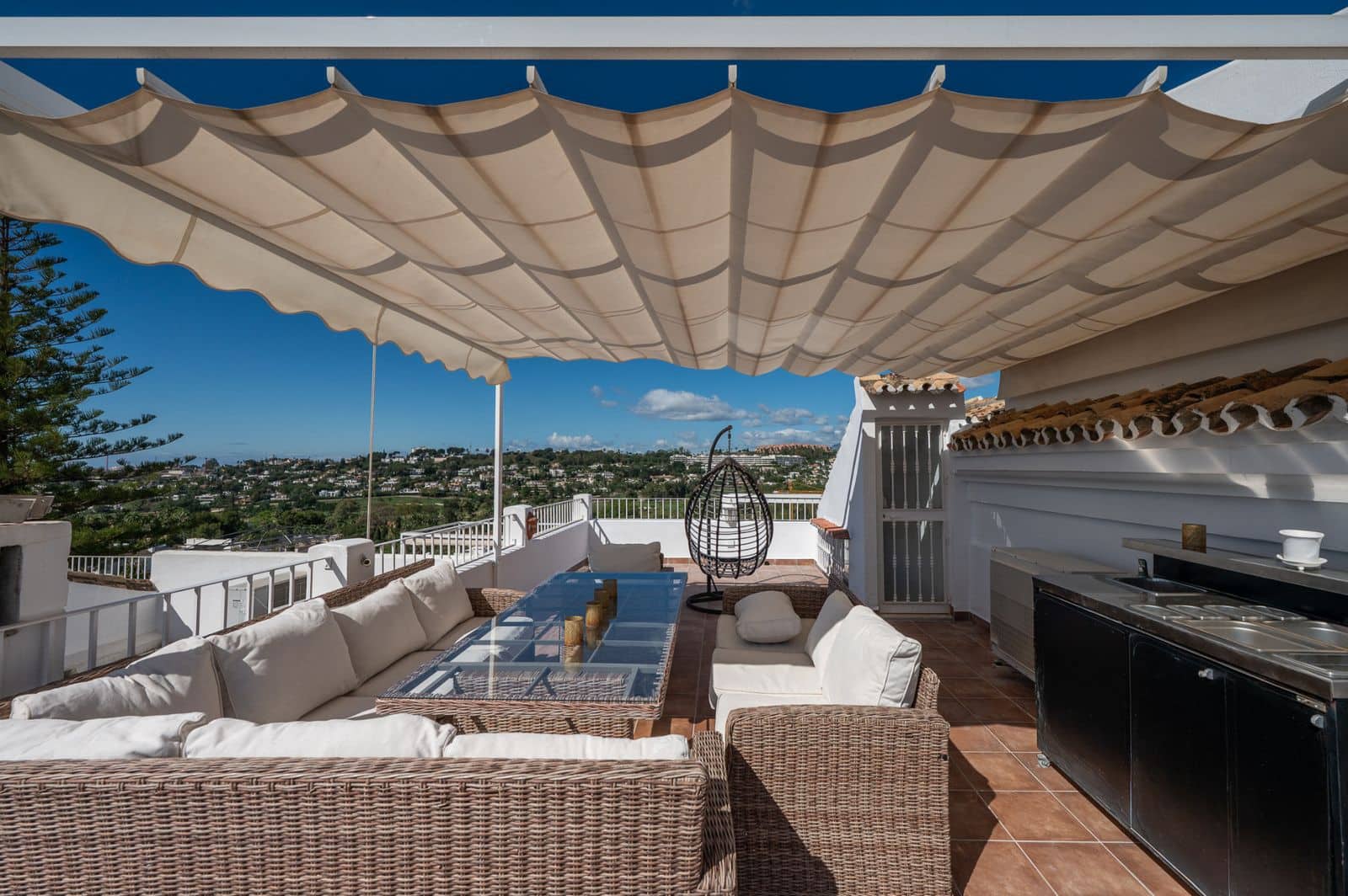 3 quarto Casa em Banda para venda em Nueva Andalucia - 825 000 € (Ref: 9822505)