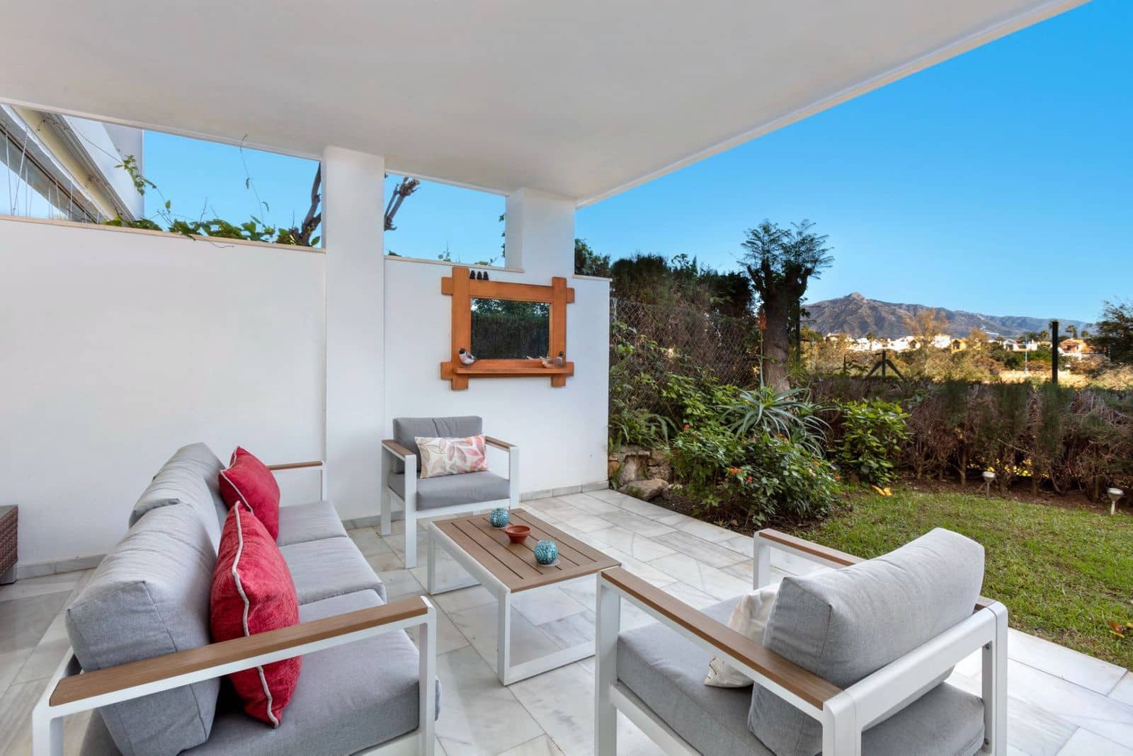 Apartamento de 2 habitaciones en San Pedro de Alcantara en venta - 550.000 € (Ref: 9822512)