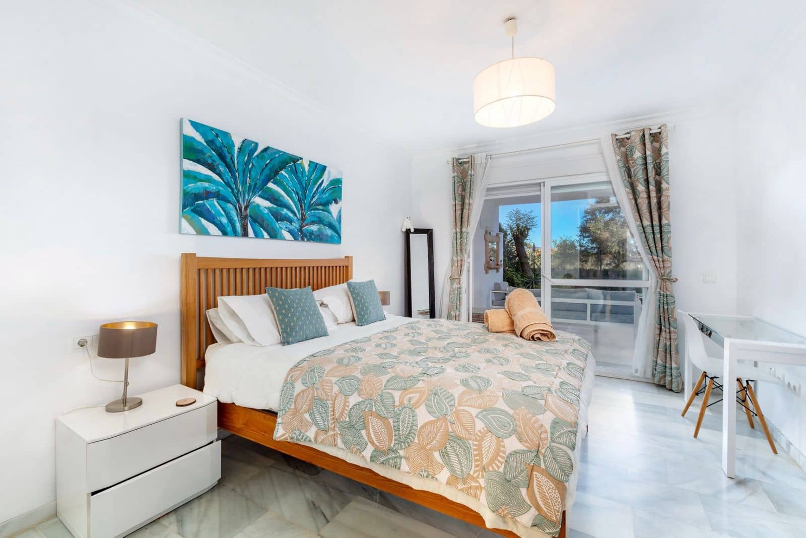 Apartamento de 2 habitaciones en San Pedro de Alcantara en venta - 550.000 € (Ref: 9822512)
