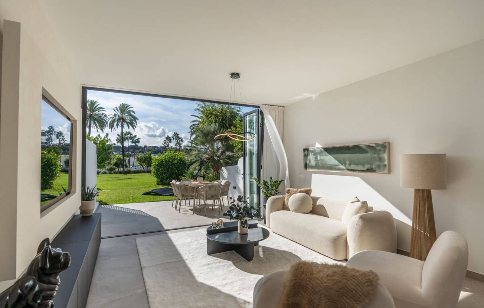 4 sypialnia Dom na sprzedaż w Nueva Andalucia - 1 590 000 € (Ref: 9822513)