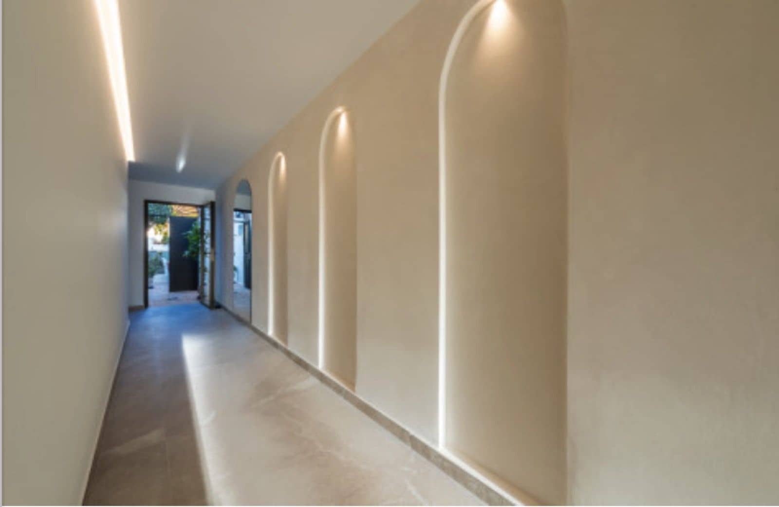 4 sypialnia Dom na sprzedaż w Nueva Andalucia - 1 590 000 € (Ref: 9822513)