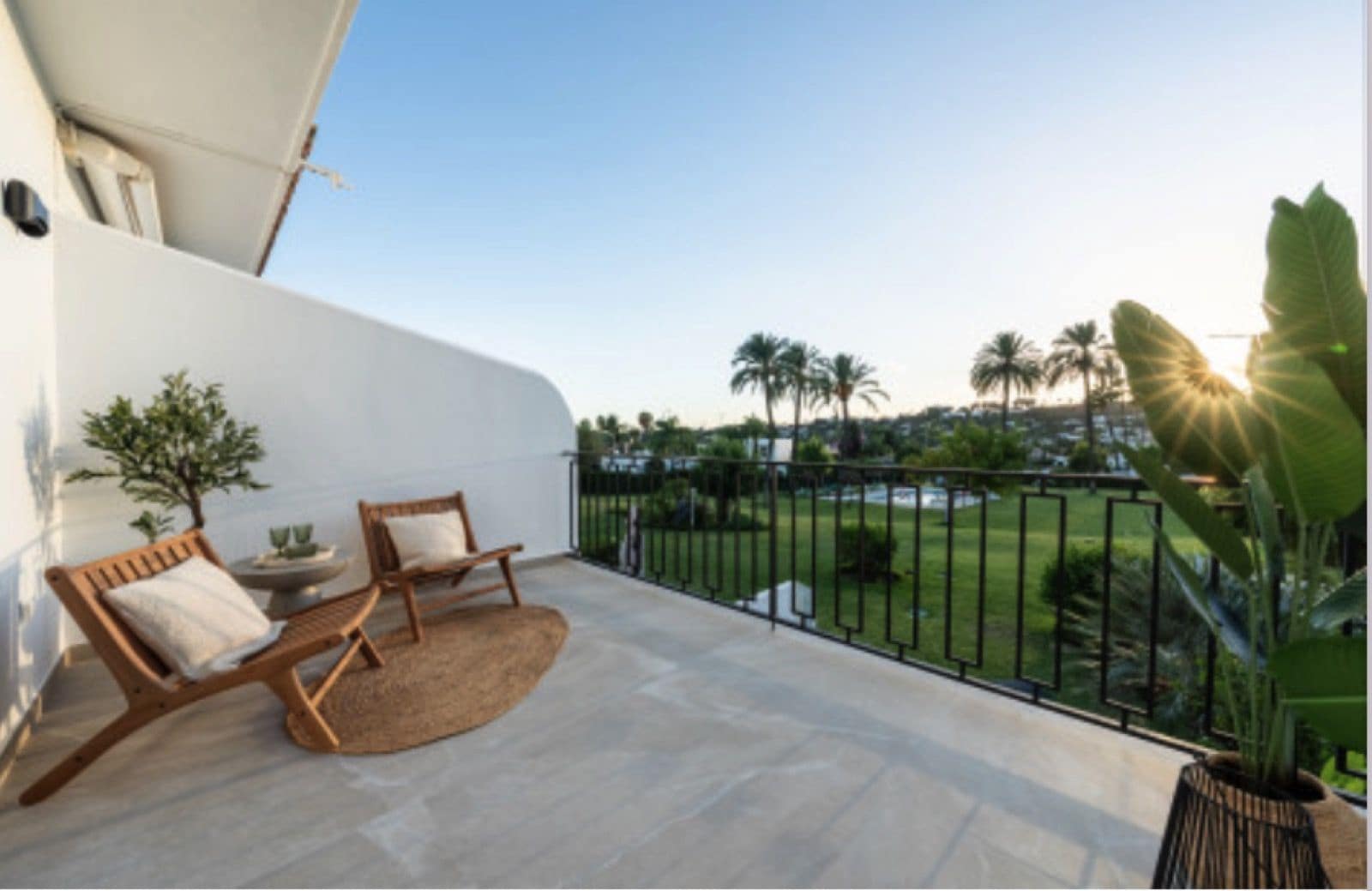 4 sypialnia Dom na sprzedaż w Nueva Andalucia - 1 590 000 € (Ref: 9822513)