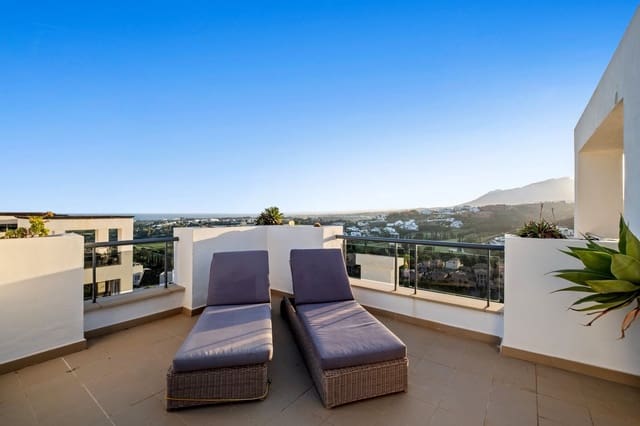 3 soveværelse Penthouse til salg i Los Flamingos, Benahavís - € 899.000 (Ref: 9822515)