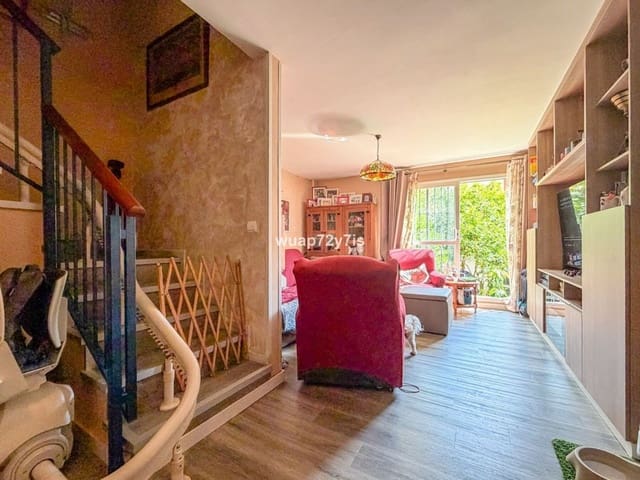 Casa de 4 habitaciones en San Pedro de Alcantara, Marbella en venta - 750.000 € (Ref: 9822517)