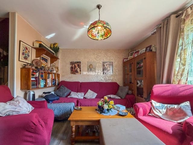 Casa de 4 habitaciones en San Pedro de Alcantara, Marbella en venta - 750.000 € (Ref: 9822517)