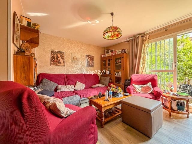 Casa de 4 habitaciones en San Pedro de Alcantara, Marbella en venta - 750.000 € (Ref: 9822517)