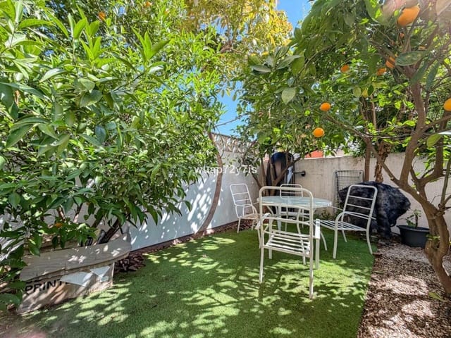 Casa de 4 habitaciones en San Pedro de Alcantara, Marbella en venta - 750.000 € (Ref: 9822517)