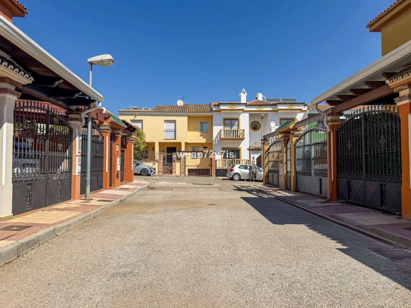 Casa de 4 habitaciones en San Pedro de Alcantara en venta - 750.000 € (Ref: 9822517)