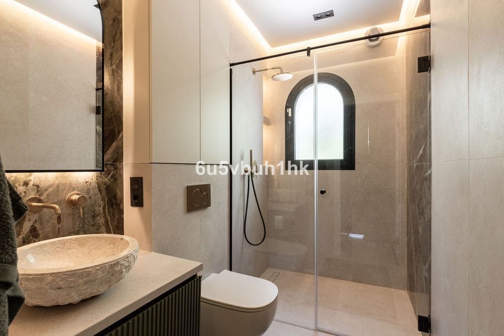 6 quarto Moradia para venda em Benahavis - 2 750 000 € (Ref: 9822518)
