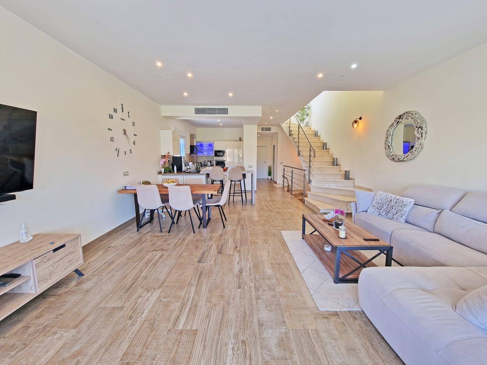 3 soveværelse Semi-Rækkehus til salg i Riviera del Sol - € 1.050.000 (Ref: 9822526)