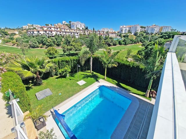3 soveværelse Semi-Rækkehus til salg i Riviera del Sol, Mijas - € 1.050.000 (Ref: 9822526)