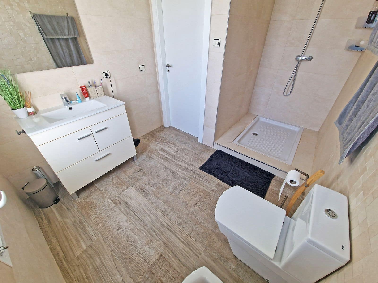 3 soveværelse Semi-Rækkehus til salg i Riviera del Sol - € 1.050.000 (Ref: 9822526)