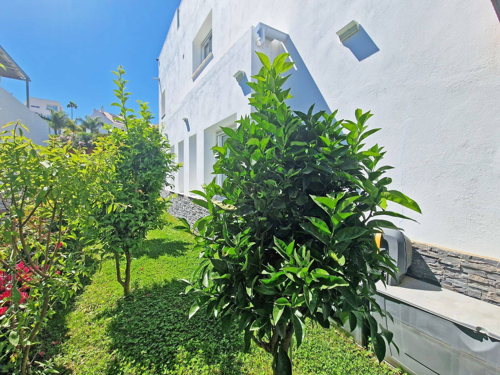 3 soveværelse Semi-Rækkehus til salg i Riviera del Sol - € 1.050.000 (Ref: 9822526)