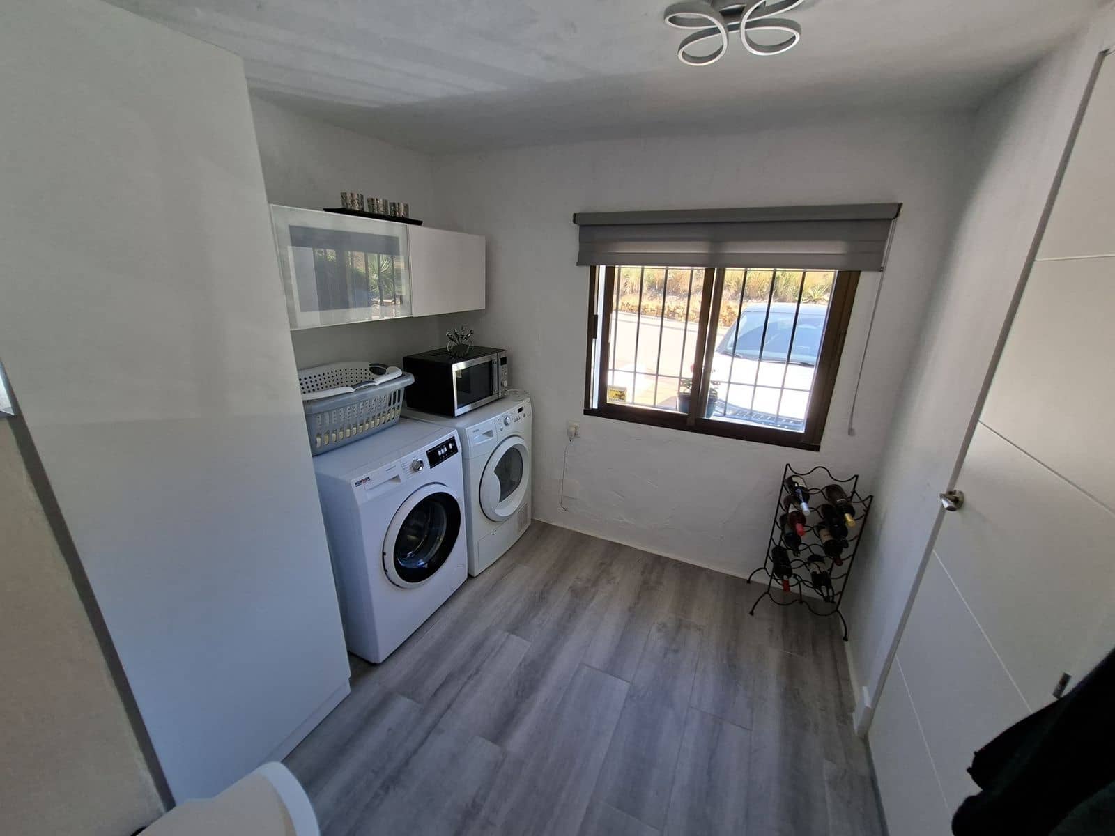 Casa de 3 habitaciones en La Duquesa / Puerto de la Duquesa en venta - 440.000 € (Ref: 9822527)