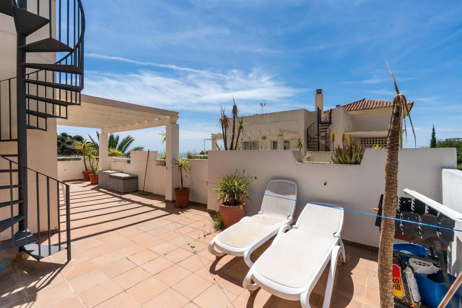 2 Zimmer Penthouse zu verkaufen in Calahonda - 395.000 € (Ref: 9822529)