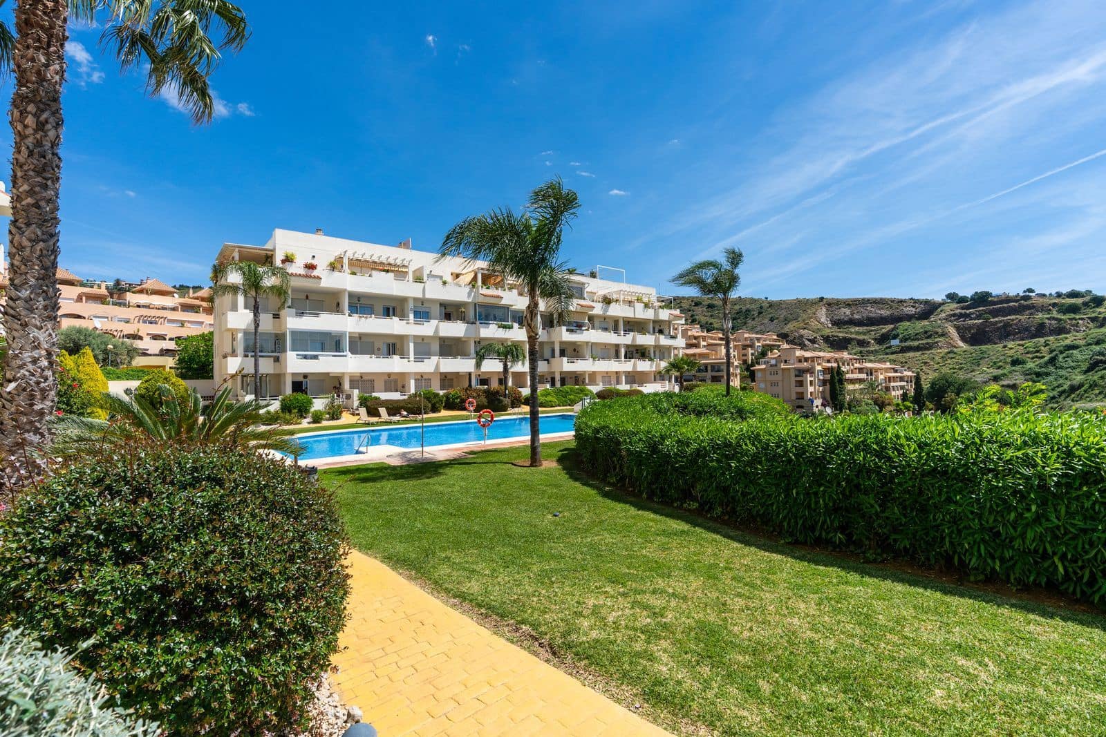 2 Zimmer Penthouse zu verkaufen in Calahonda - 395.000 € (Ref: 9822529)