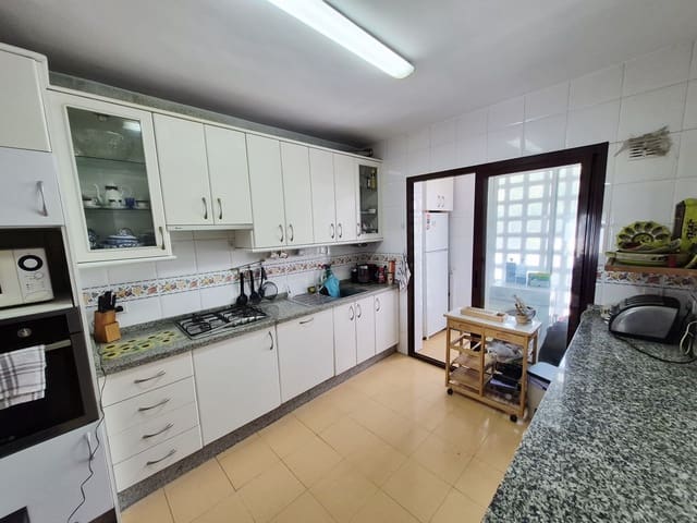 5 makuuhuone Paritalo myytävänä paikassa La Cala de Mijas, Mijas - 600 000 € (Ref: 9822530)