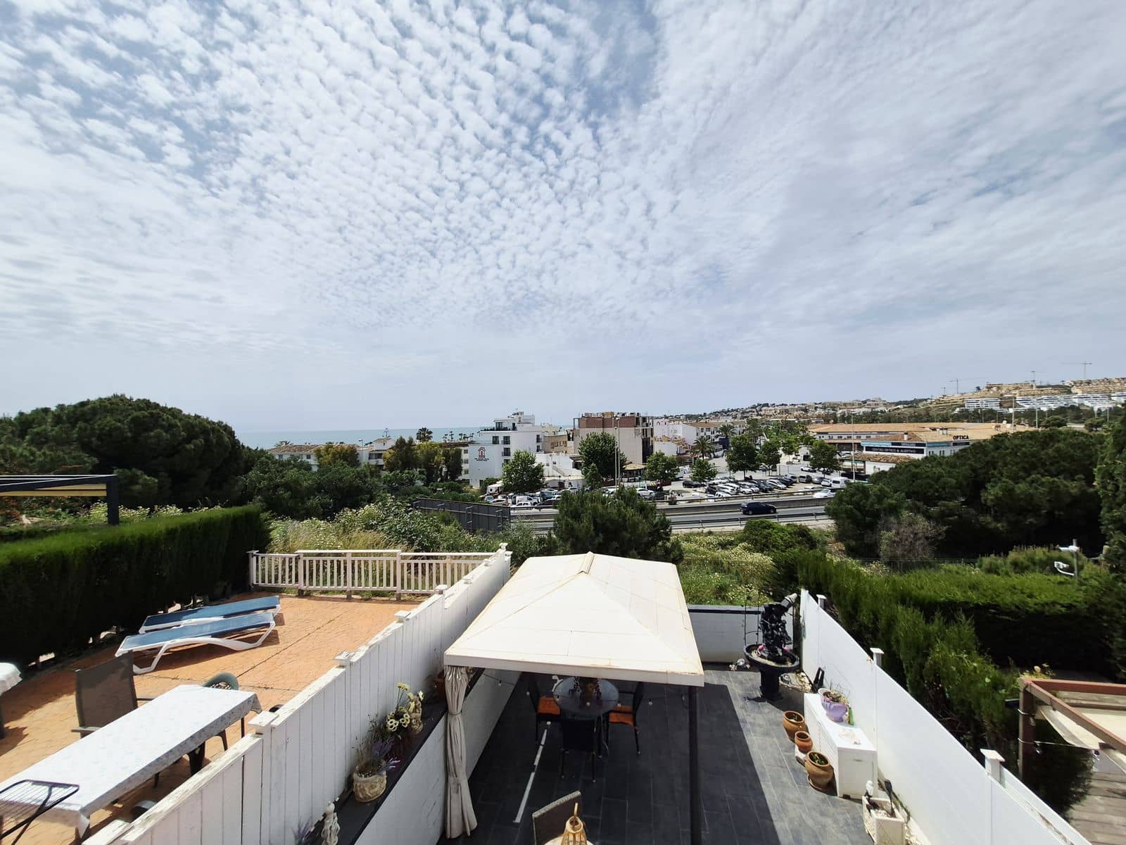 5 makuuhuone Paritalo myytävänä paikassa La Cala de Mijas - 600 000 € (Ref: 9822530)