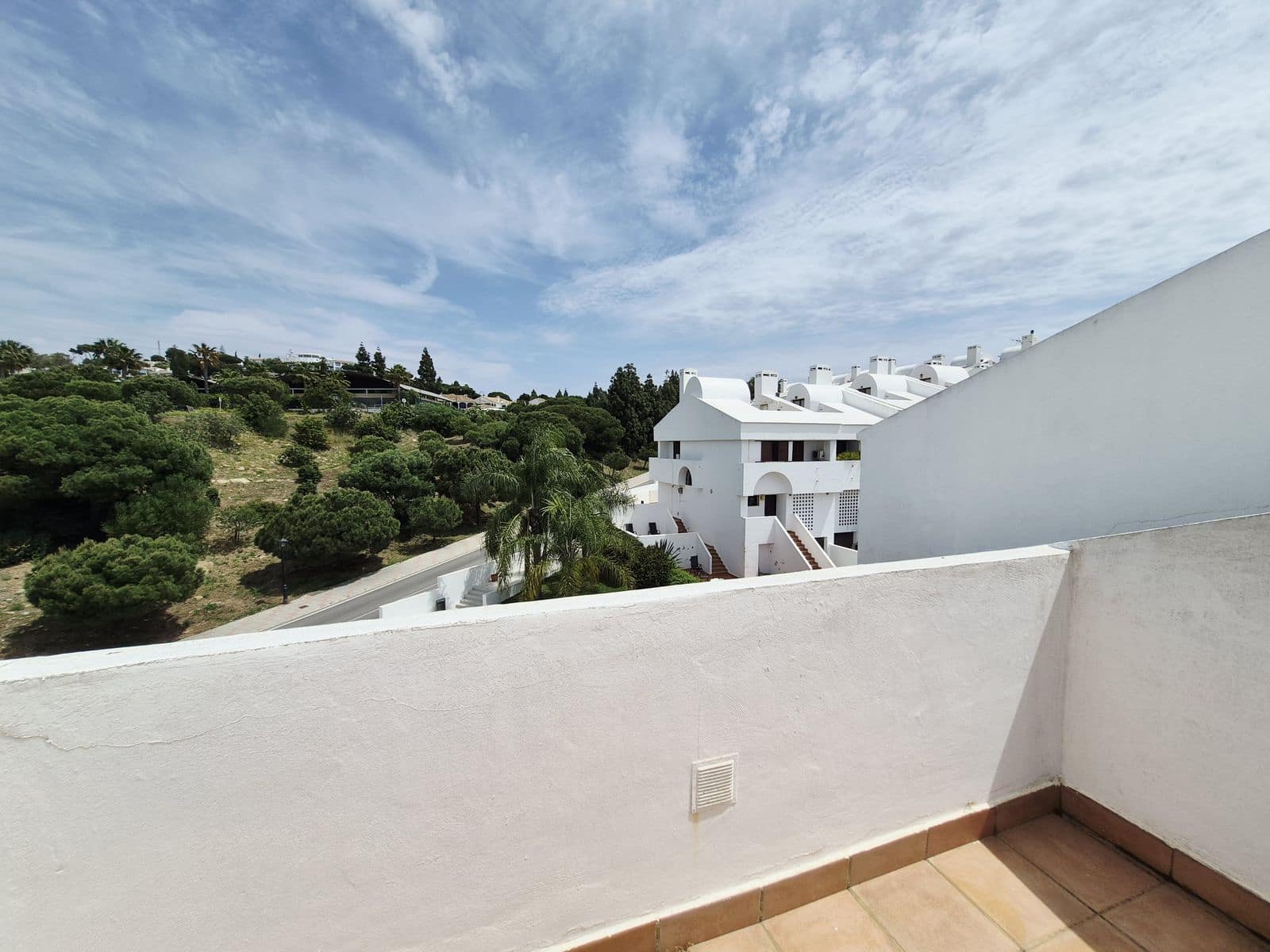 5 makuuhuone Paritalo myytävänä paikassa La Cala de Mijas - 600 000 € (Ref: 9822530)