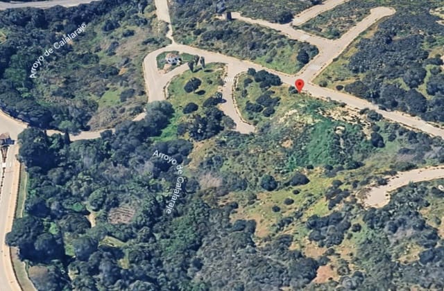Landgrundstück zu verkaufen in Sotogrande, San Roque - 1.950.000 € (Ref: 9822579)