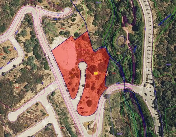 Landgrundstück zu verkaufen in Sotogrande, San Roque - 1.950.000 € (Ref: 9822579)