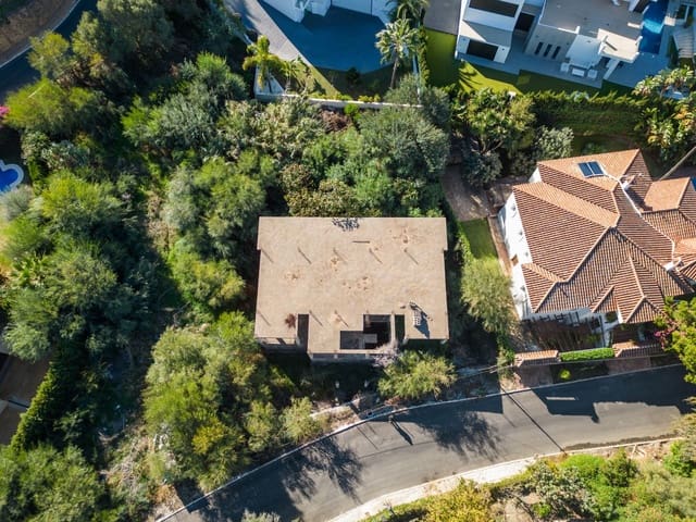 Terreno Non Edificato in vendita in El Rosario, Marbella - 699.000 € (Rif: 9830887)