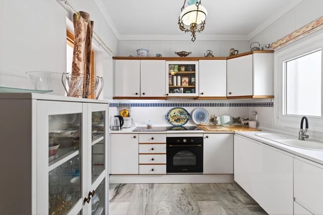 4 soveværelse Byhus til salg i Calahonda, Mijas - € 537.000 (Ref: 9830891)