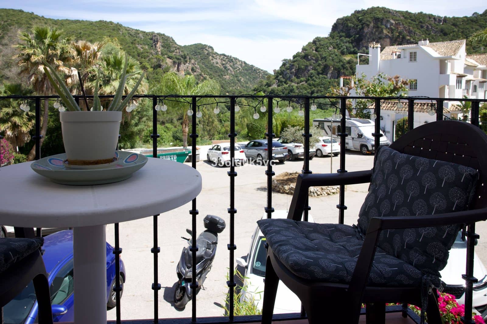 3 bedroom Apartment for sale in Benahavis - € 360,000 (Ref: 9830892)