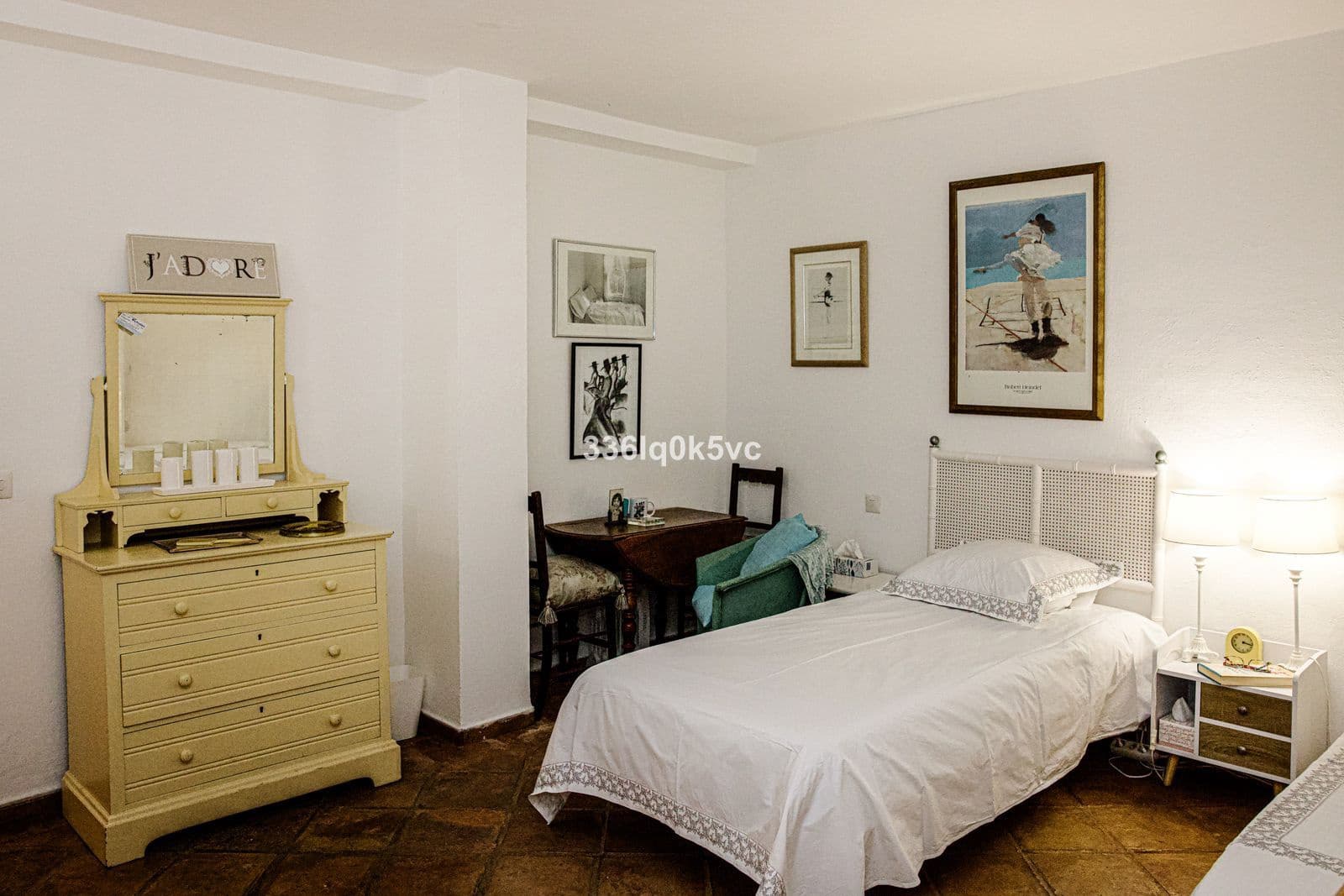 3 bedroom Apartment for sale in Benahavis - € 360,000 (Ref: 9830892)