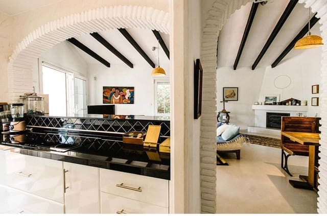3 camera da letto Villa in vendita in Carib Playa, Marbella - 1.295.000 € (Rif: 9830896)