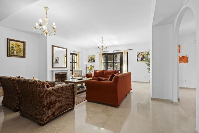 5 camera da letto Villa in vendita in Guadalmina Alta, Marbella - 1.350.000 € (Rif: 9830899)