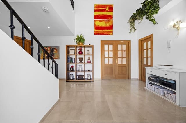 5 camera da letto Villa in vendita in Guadalmina Alta, Marbella - 1.350.000 € (Rif: 9830899)