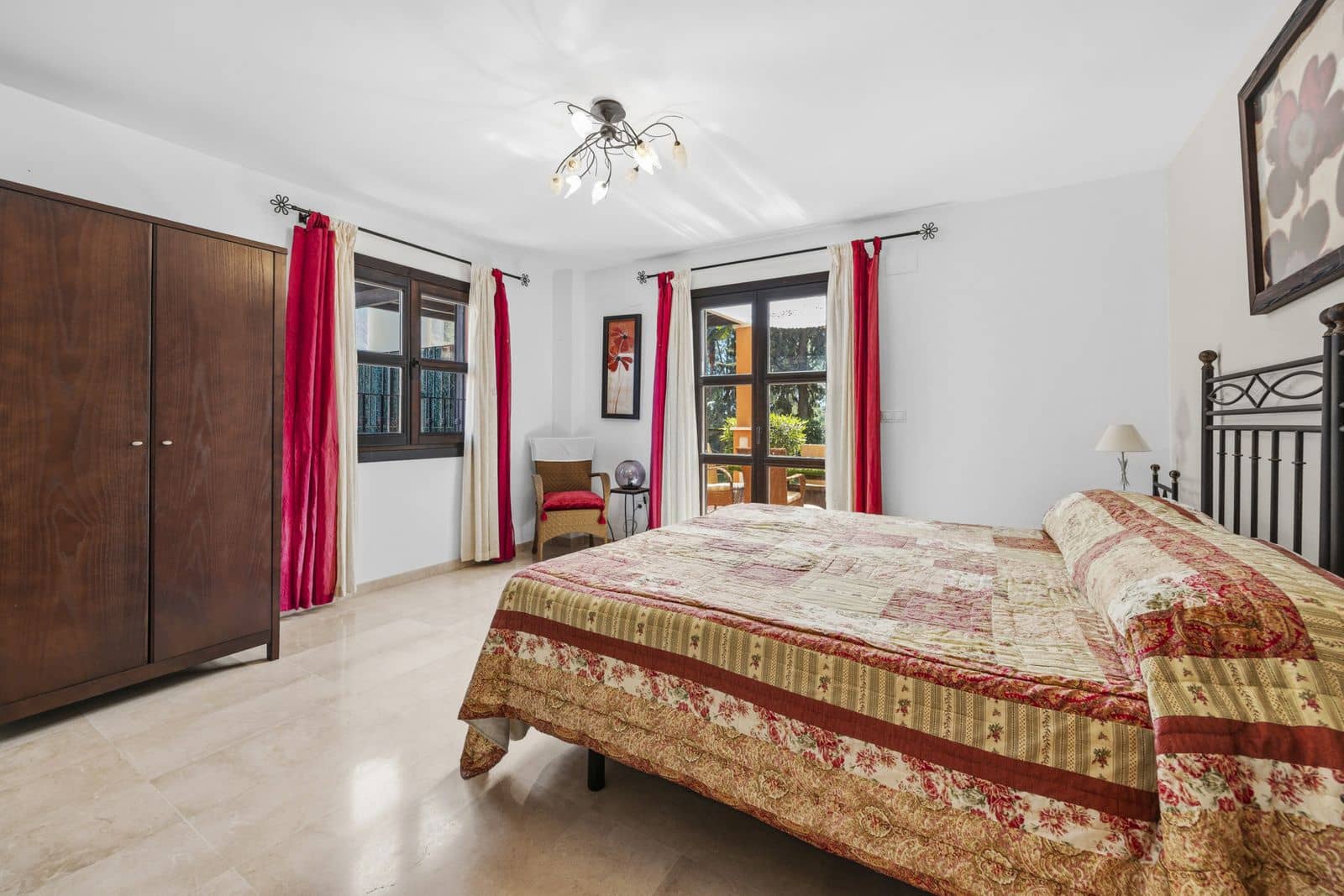 5 camera da letto Villa in vendita in Guadalmina - 1.350.000 € (Rif: 9830899)