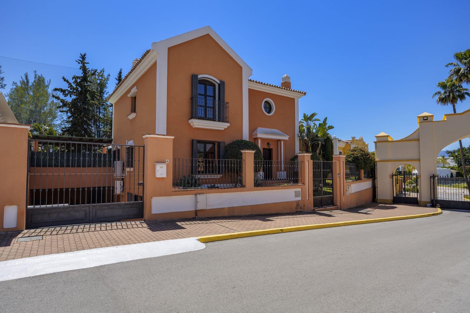 5 camera da letto Villa in vendita in Guadalmina - 1.350.000 € (Rif: 9830899)