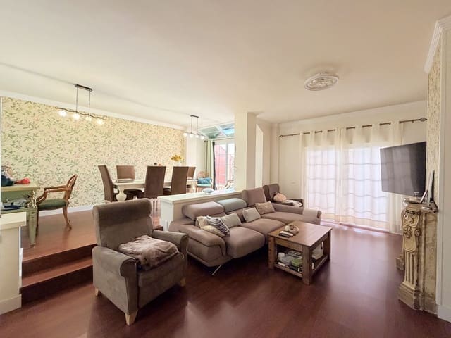 4 quarto Casa em Banda para venda em Sotogrande Costa, San Roque - 690 000 € (Ref: 9830905)