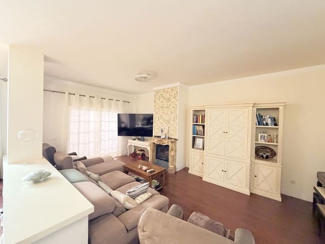 4 quarto Casa em Banda para venda em Sotogrande Costa, San Roque - 690 000 € (Ref: 9830905)