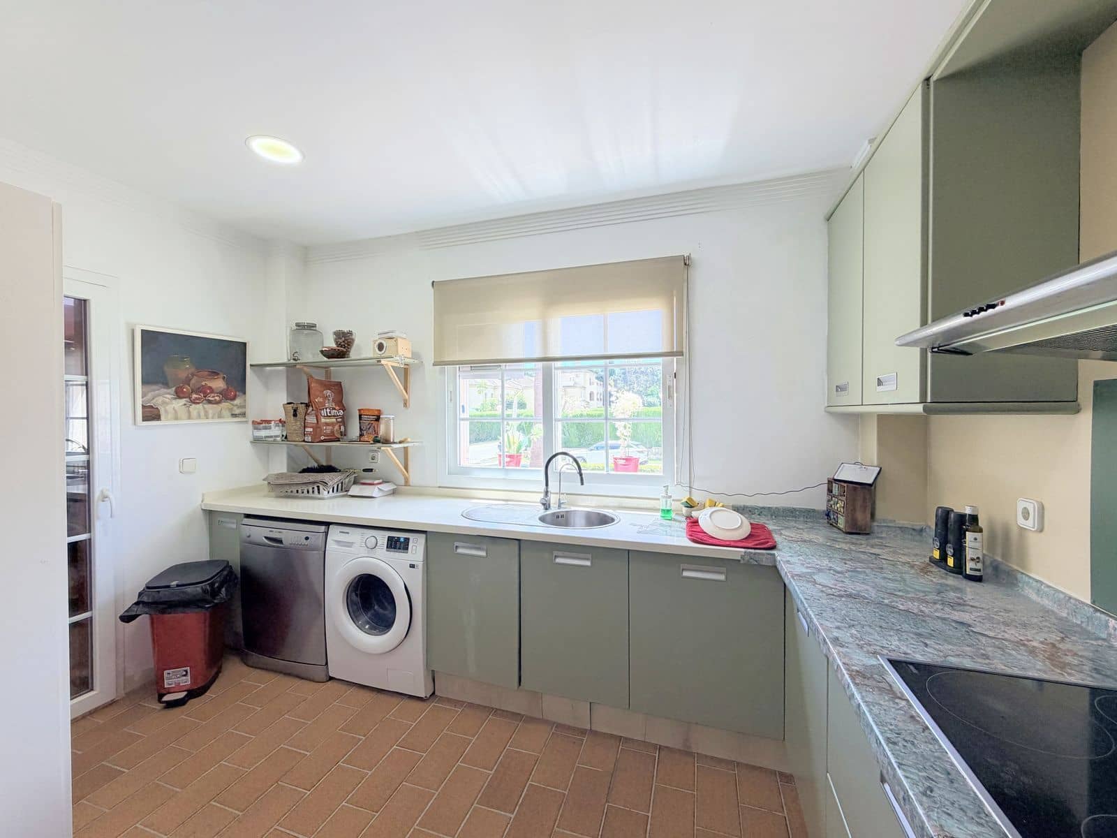 Casa de 4 habitaciones en Sotogrande en venta - 690.000 € (Ref: 9830905)