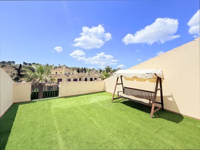 4 quarto Casa em Banda para venda em Sotogrande Costa, San Roque - 690 000 € (Ref: 9830905)