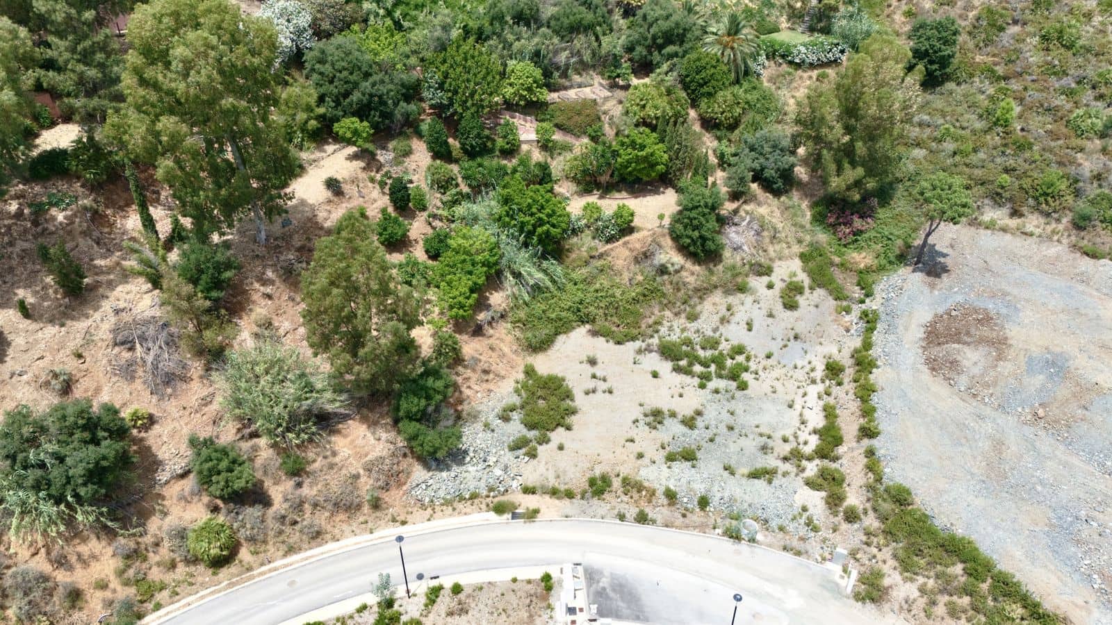 Terre non Aménagée à vendre à Benahavis - 690 000 € (Ref: 9830909)