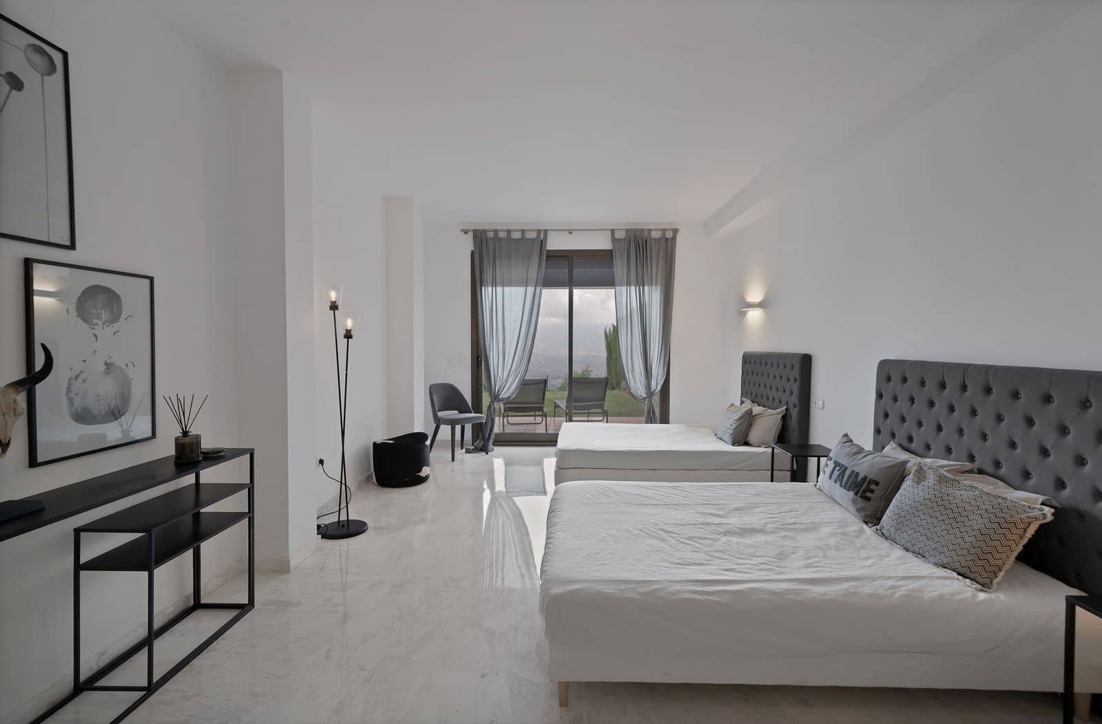 2 soverom Leilighet til salgs i La Mairena - € 525 000 (Ref: 9830913)
