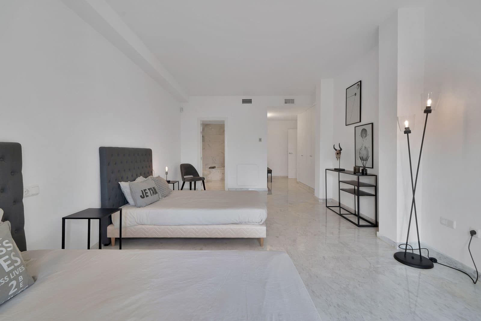 2 soverom Leilighet til salgs i La Mairena - € 525 000 (Ref: 9830913)