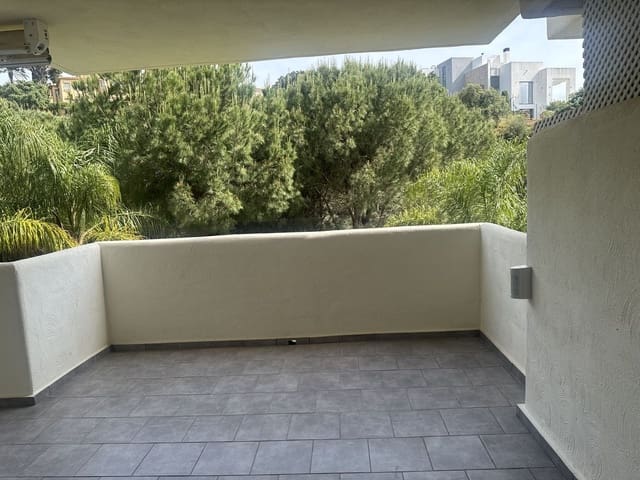 2 quarto Apartamento para venda em Elviria, Marbella - 420 000 € (Ref: 9830927)