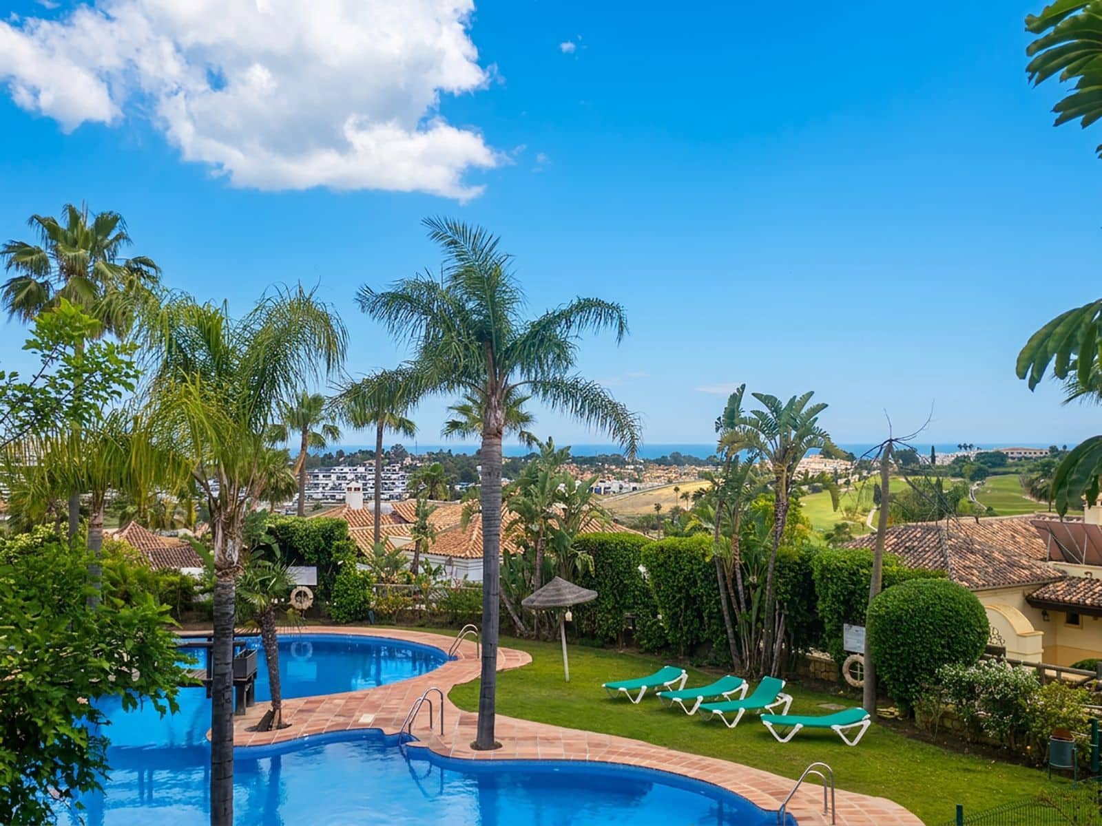 2 sypialnia Dom na sprzedaż w Benahavis - 795 000 € (Ref: 9830928)