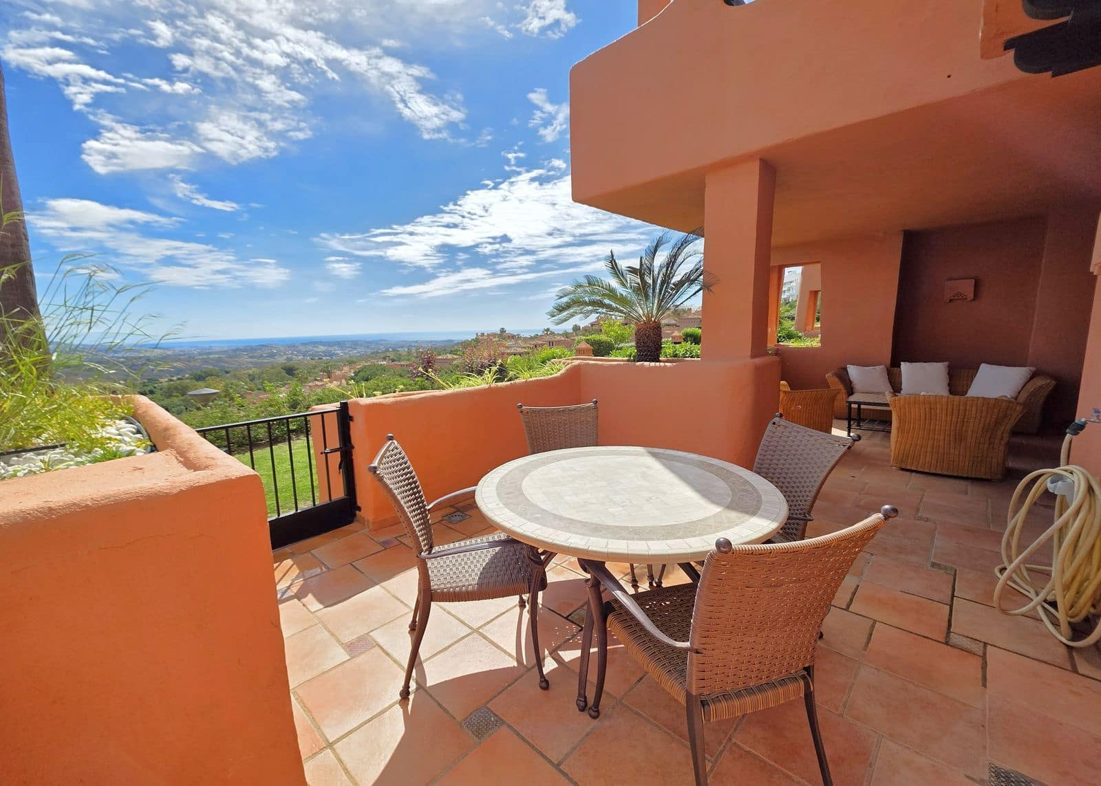 3 bedroom Apartment for sale in La Mairena - € 595,000 (Ref: 9830929)